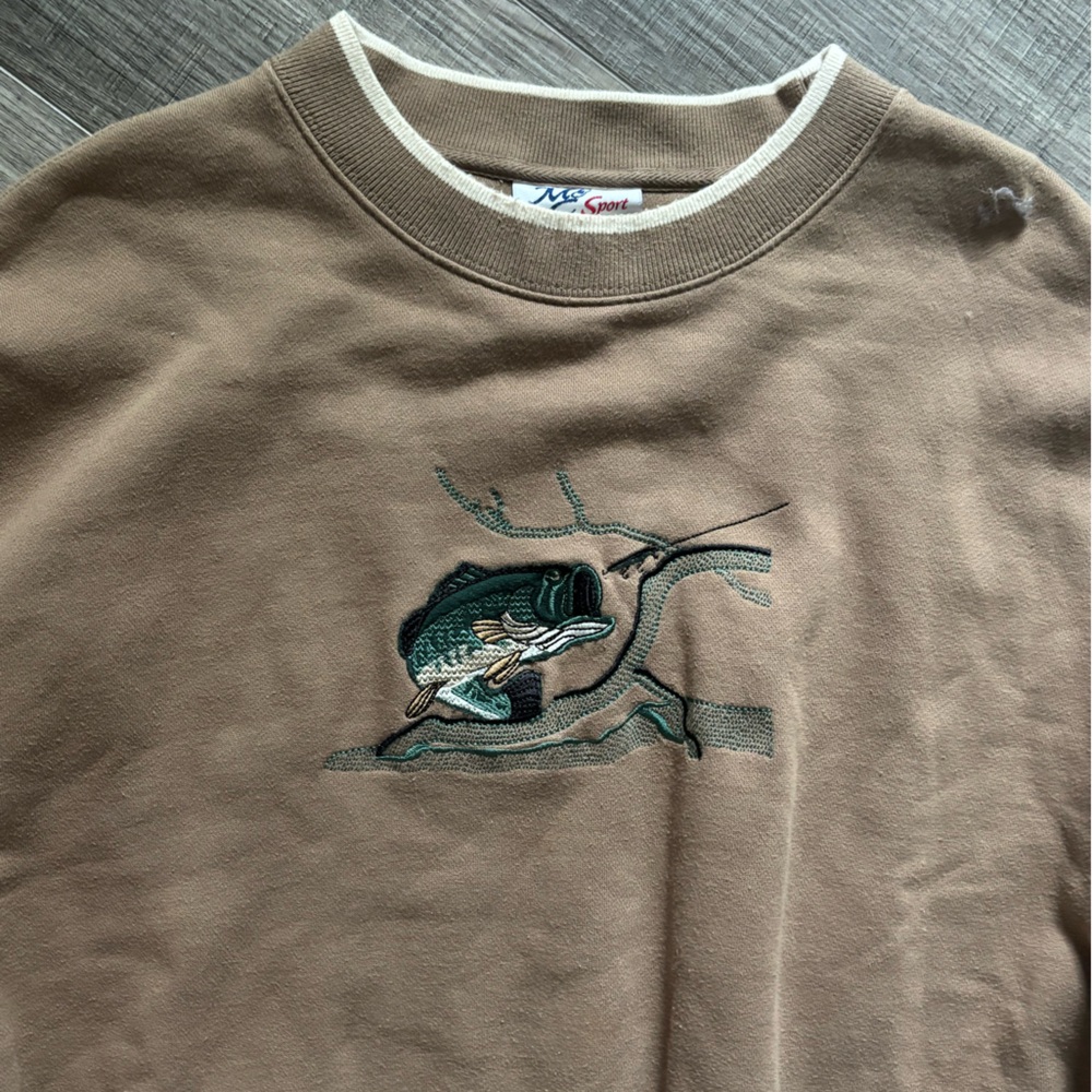 Vintage Brown Crewneck with Fish Embroidery